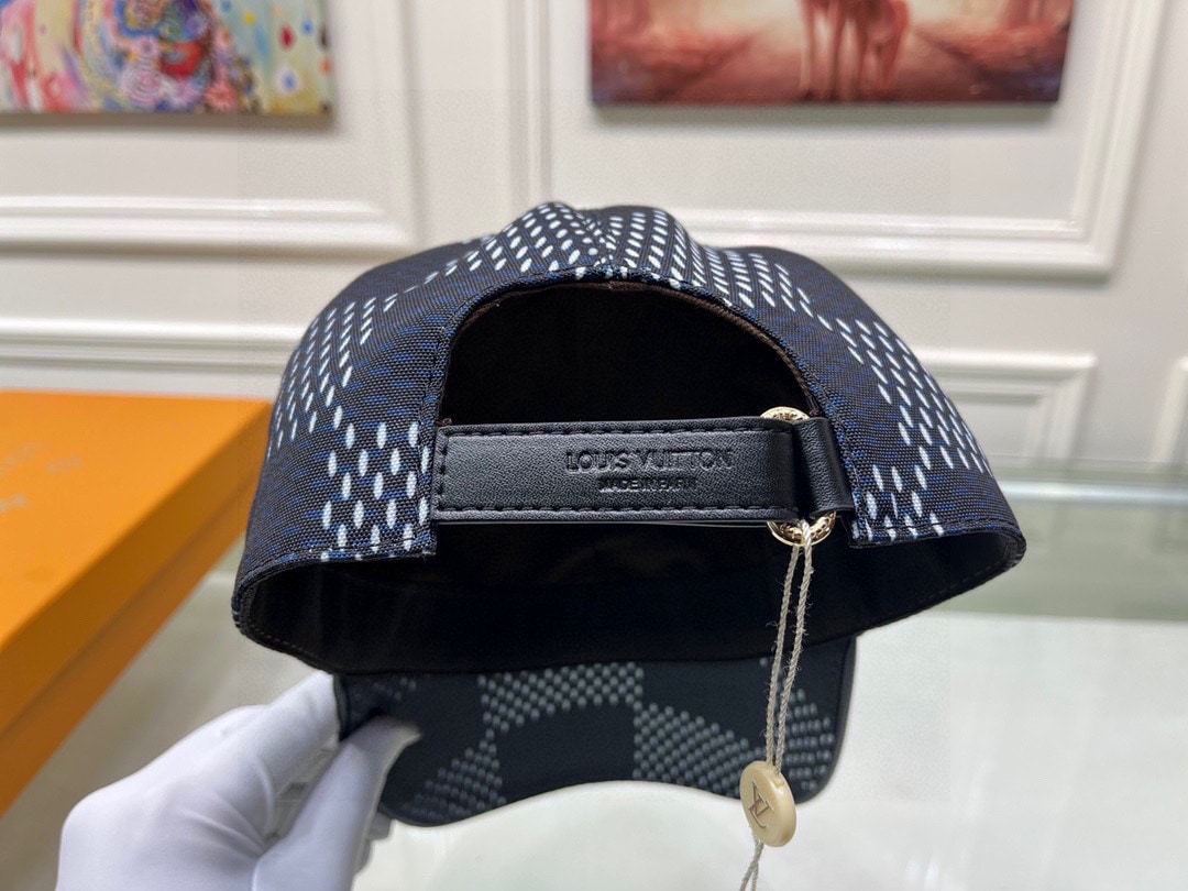 LV DAMIER AZUR CAP BLACK