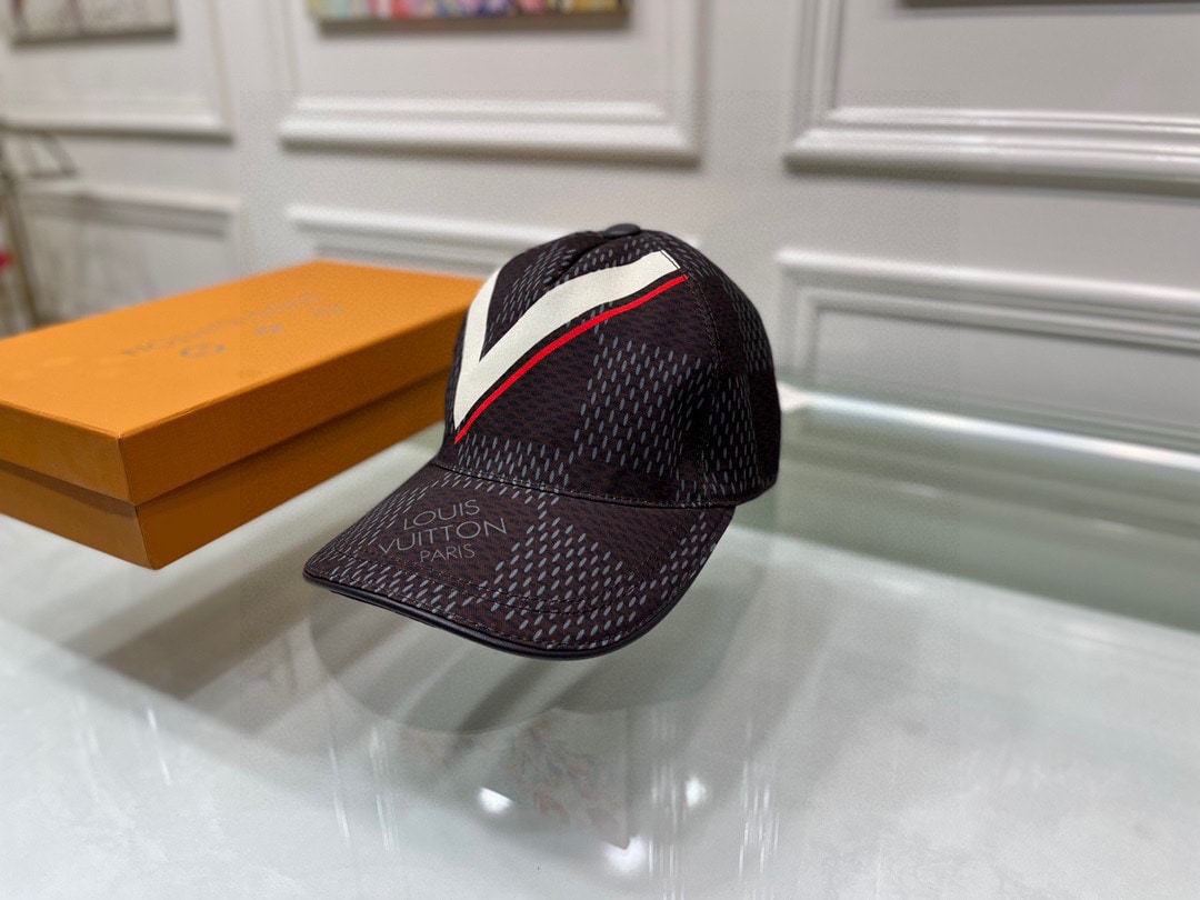 LV DAMIER AZUR CAP BROWN