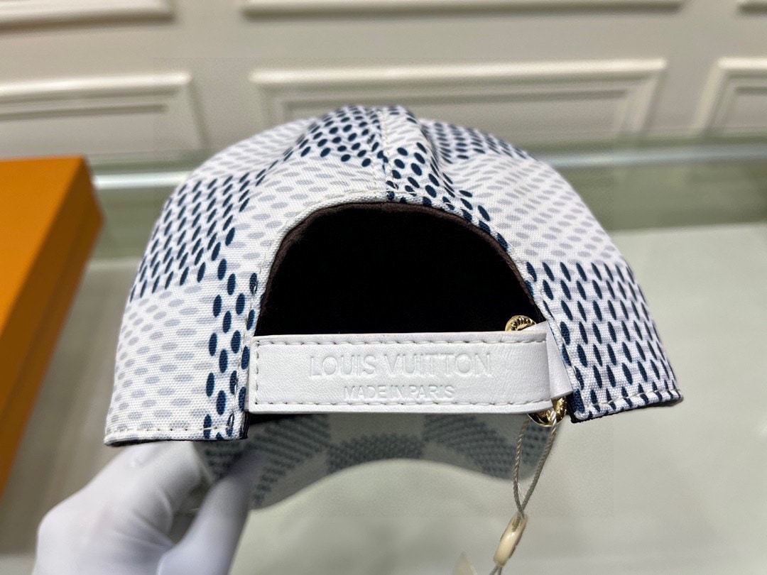 LV DAMIER AZUR CAP WHITE