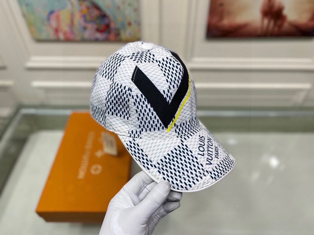 LV DAMIER AZUR CAP WHITE