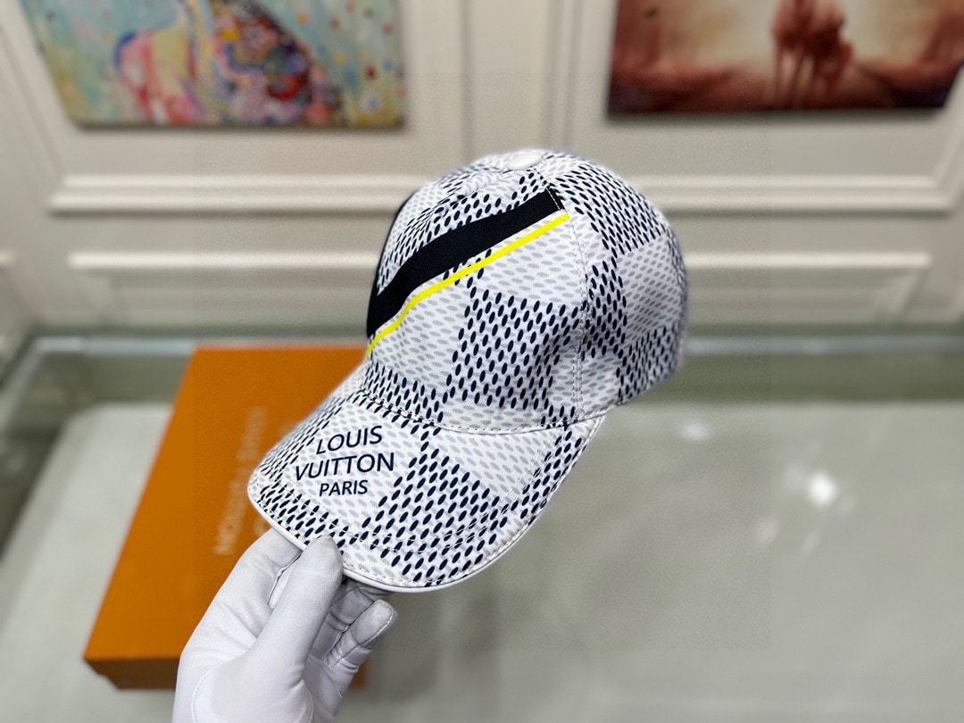 LV DAMIER AZUR CAP WHITE