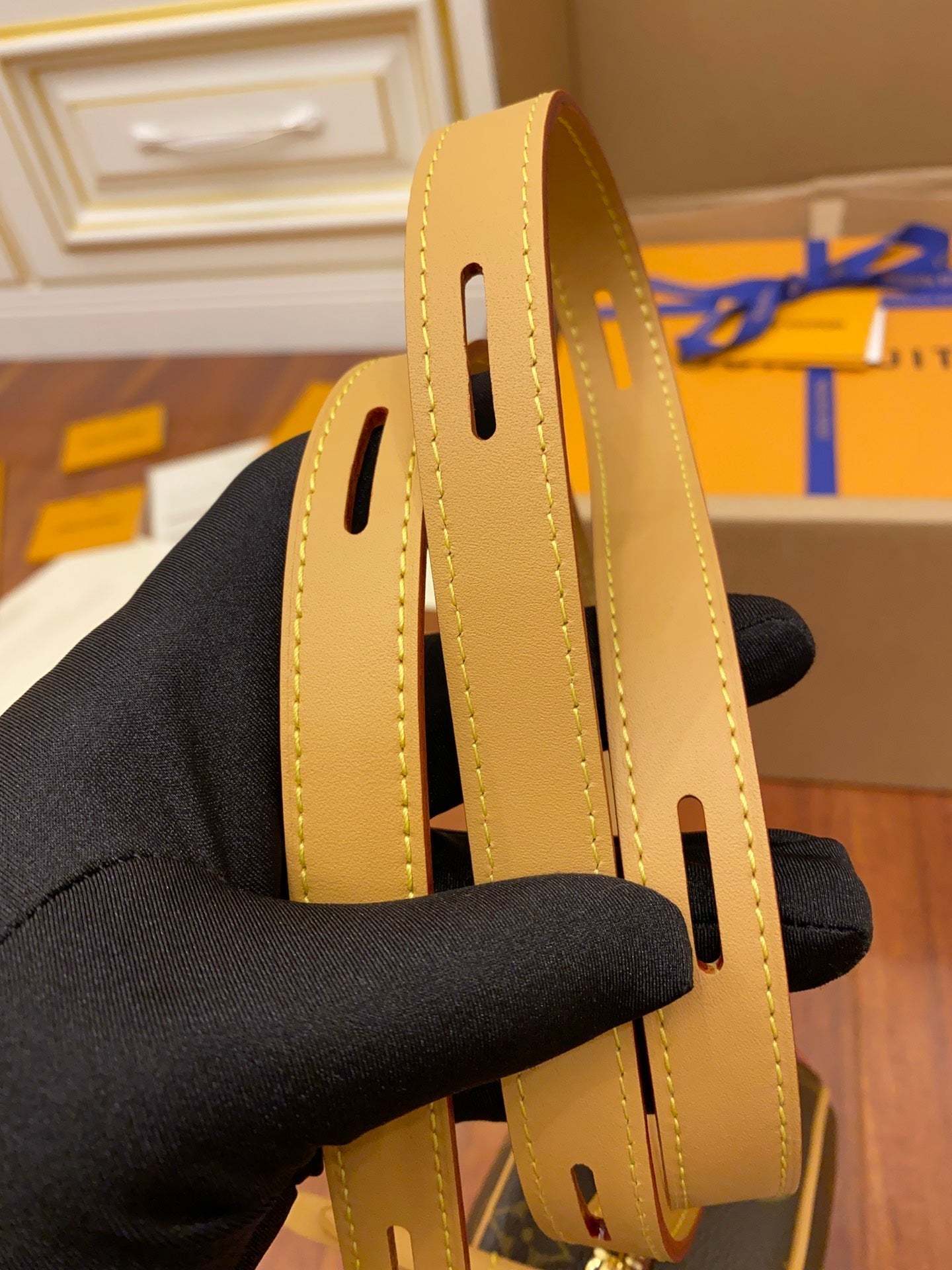 M52294 Boite Chapeau souple shoulder bag Crossbody monogram brown