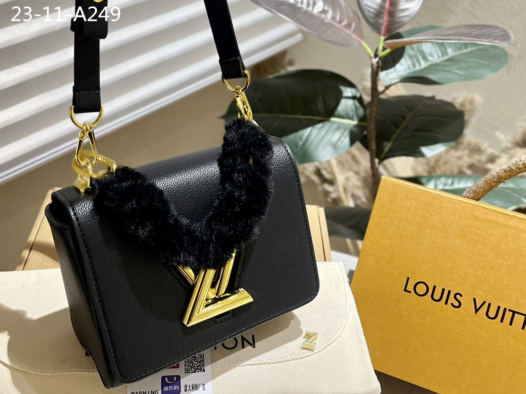 LV TWIST BAG WITH FUR HANDLE BLACK 19CM