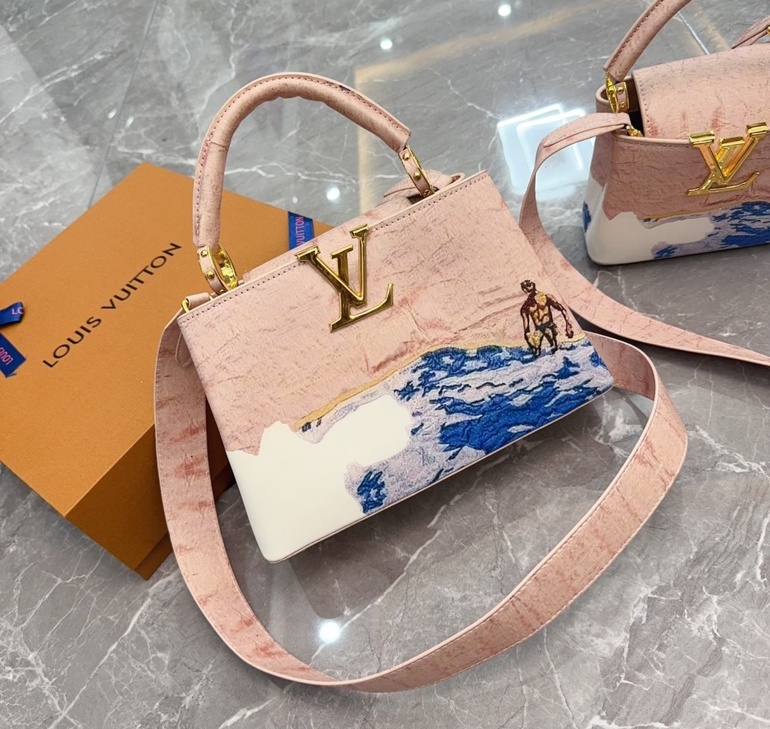 LV CAPUCINES MM BAG 27CM M23842