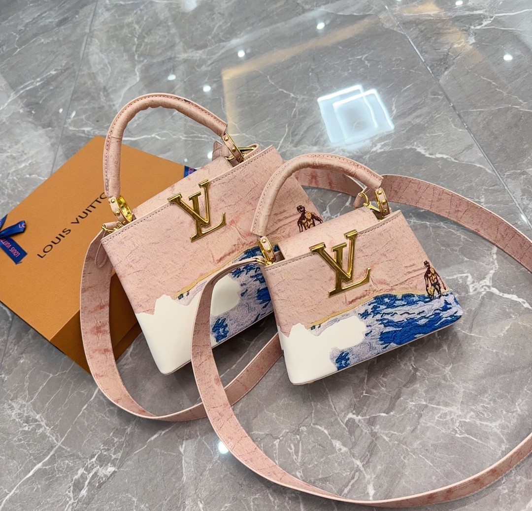 LV CAPUCINES MM BAG 27CM M23842