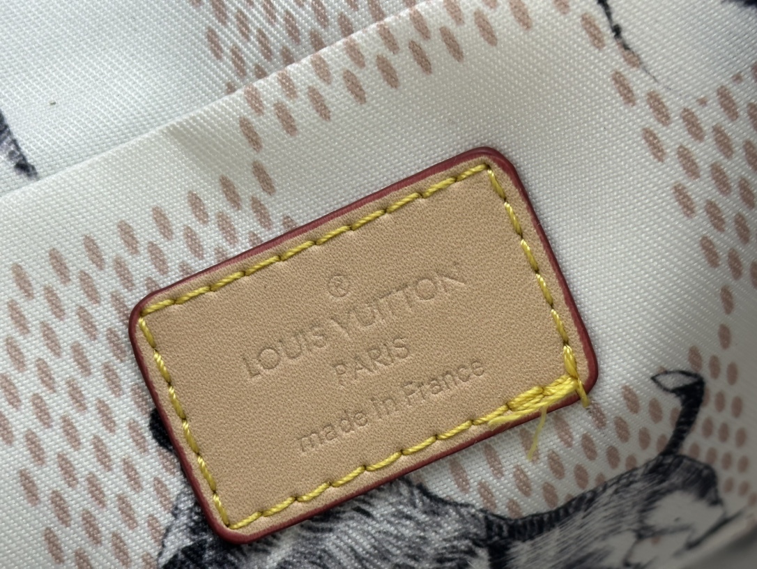 LV MONTSOURIS MESSENGER BAG GREEN 20CM N40665