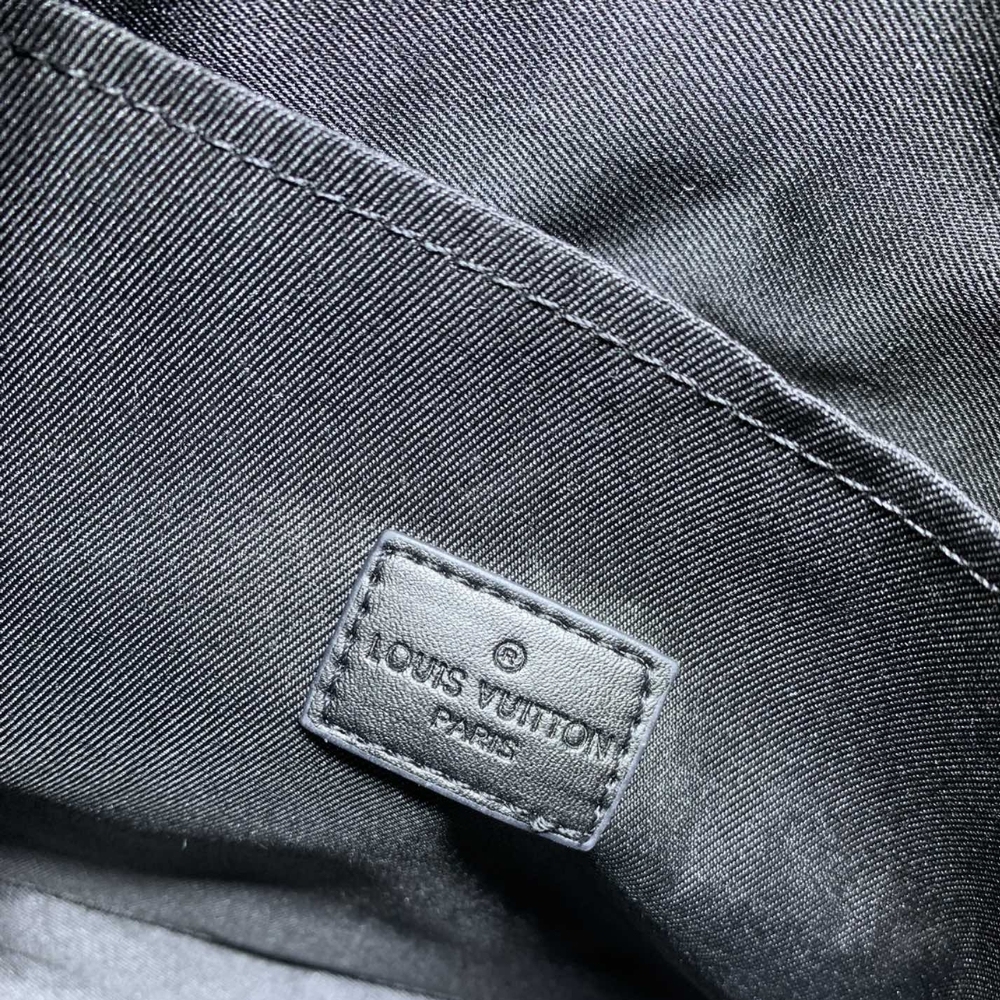 LV SAC PLAT 24H BLACK 41CM M24786