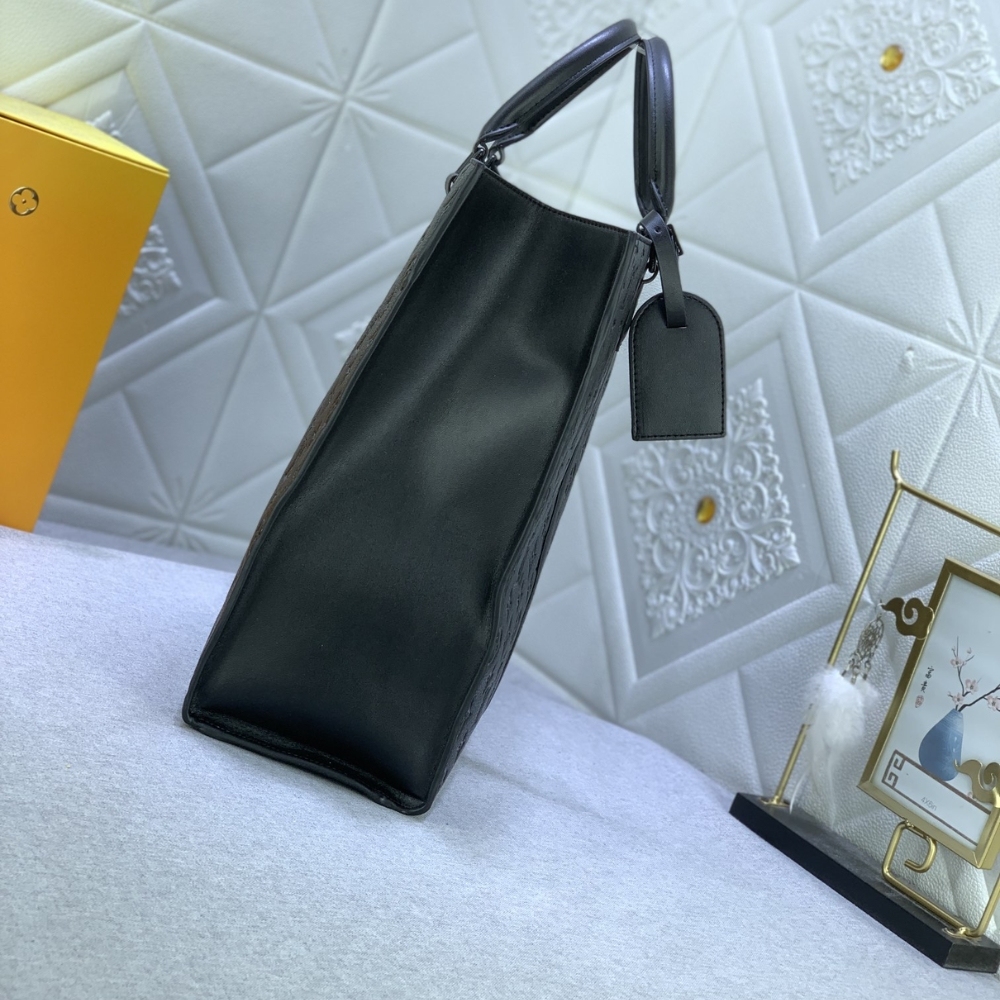 LV SAC PLAT 24H BLACK 41CM M24786