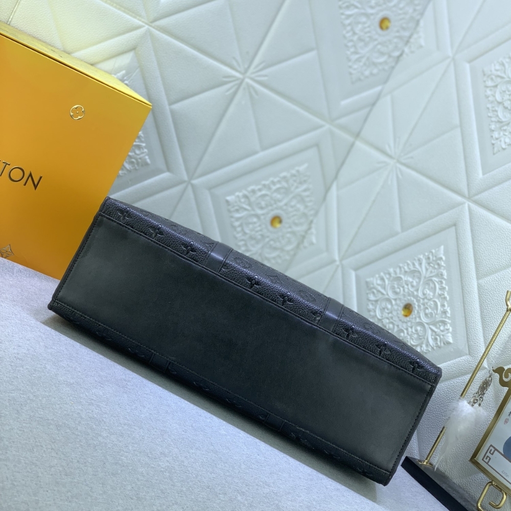 LV SAC PLAT 24H BLACK 41CM M24786