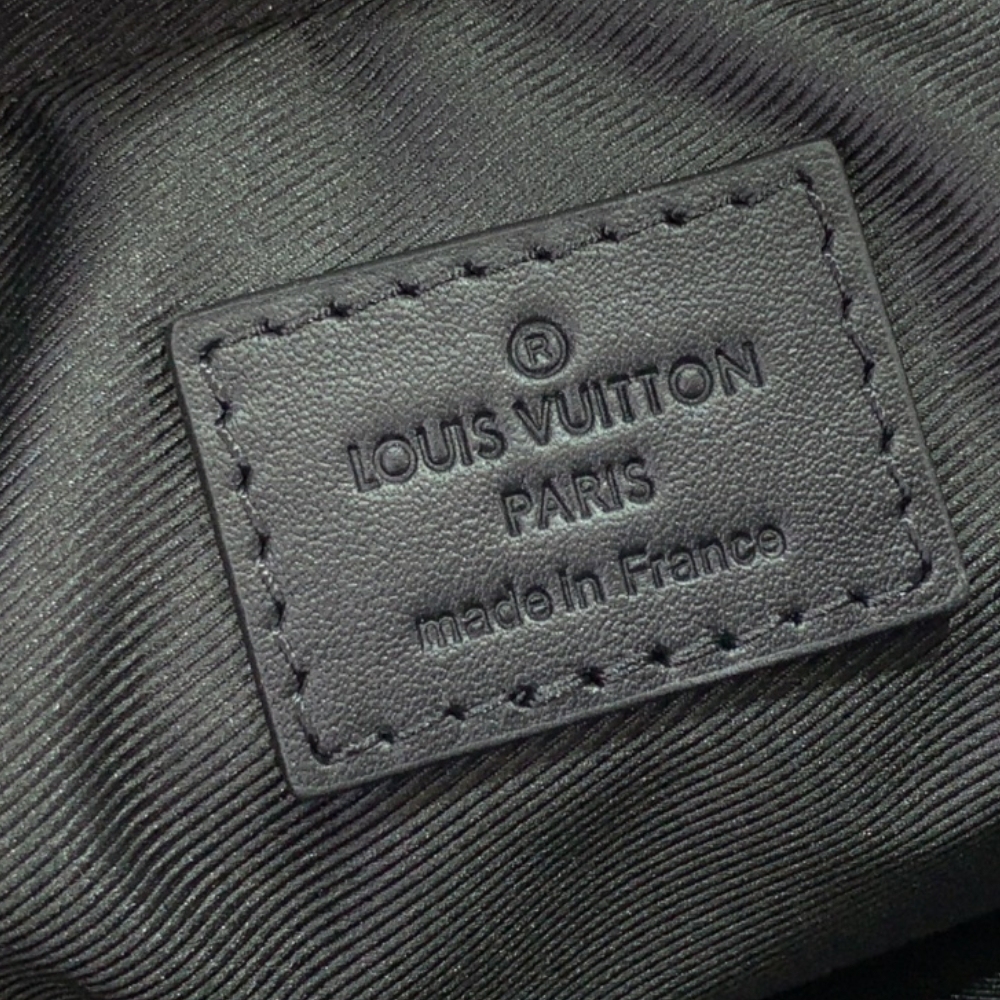 LV TRIO MESSENGER MONOGRAM ECLIPSE REVERSE TURQUOISE 25CM M11648