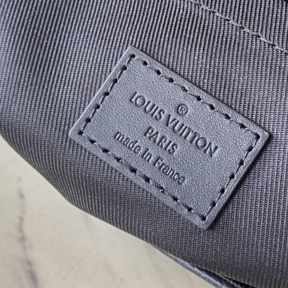 LV STEAMER PM MONOGRAM ECLIPSE CANVAS BLACK 25CM M46953