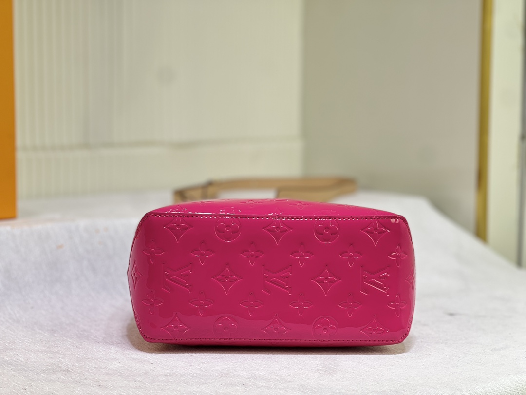 LV READE PM MONOGRAM VERNIS PINK 22CM M24028