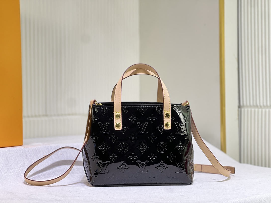 LV READE PM MONOGRAM VERNIS BLACK 22CM
