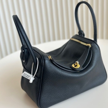 HM LINDY 26 BAG BLACK 26CM