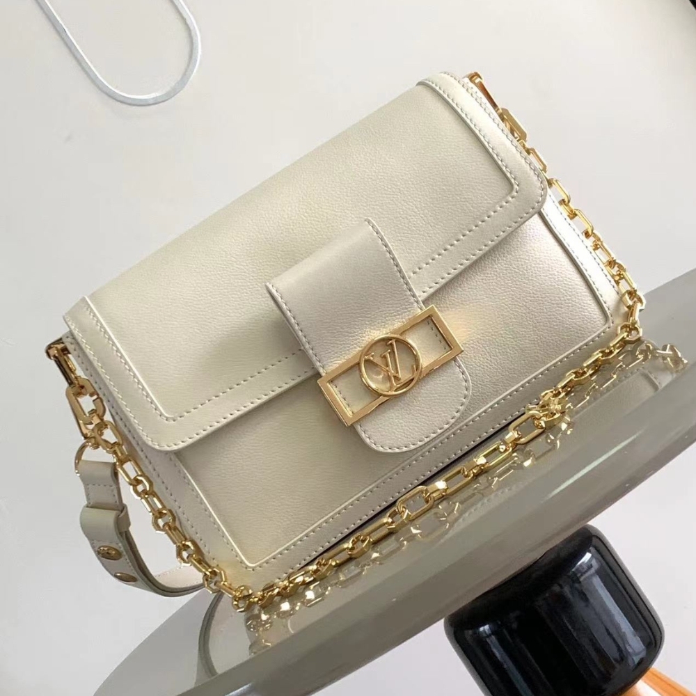 LV DAUPHINE SOFT MM CALFSKIN WHITE 24CM M25050