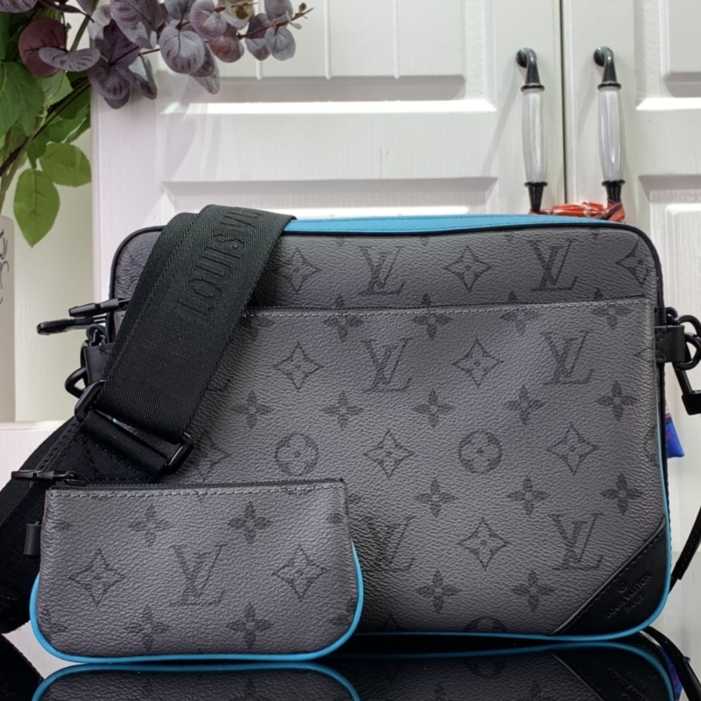 LV TRIO MESSENGER MONOGRAM ECLIPSE REVERSE TURQUOISE 25CM M11648
