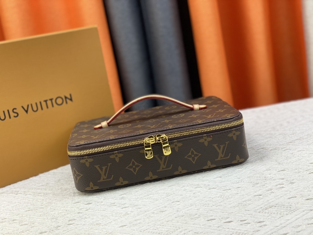 LV NICE JEWELRY CASE MONOGRAM 24CM M43449