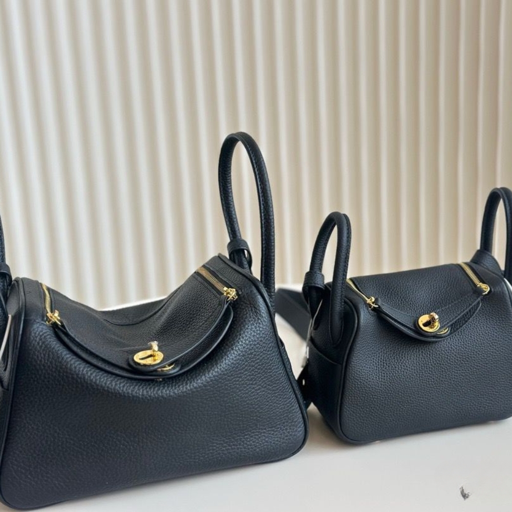 HM LINDY 26 BAG BLACK 26CM