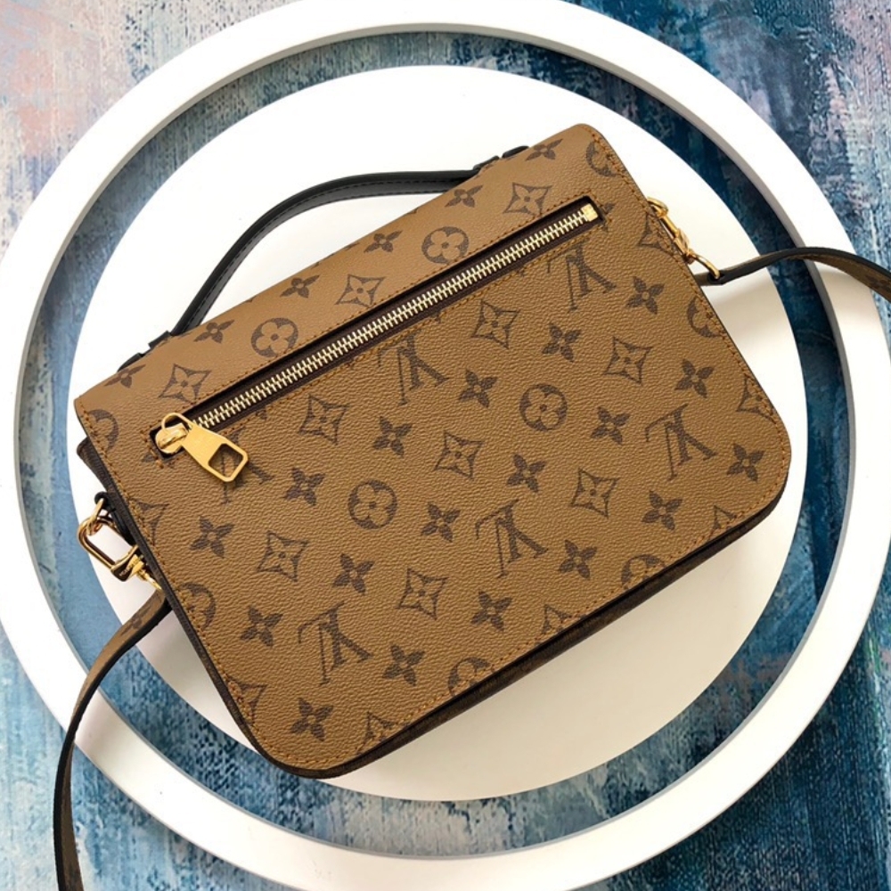LV POCHETTE MÉTIS MONOGRAM REVERSE CANVAS 25CM M44876