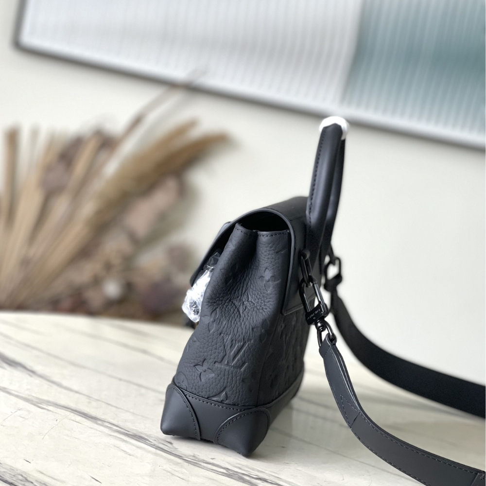 LV STEAMER PM TAURILLON MONOGRAM BLACK 25CM M24436