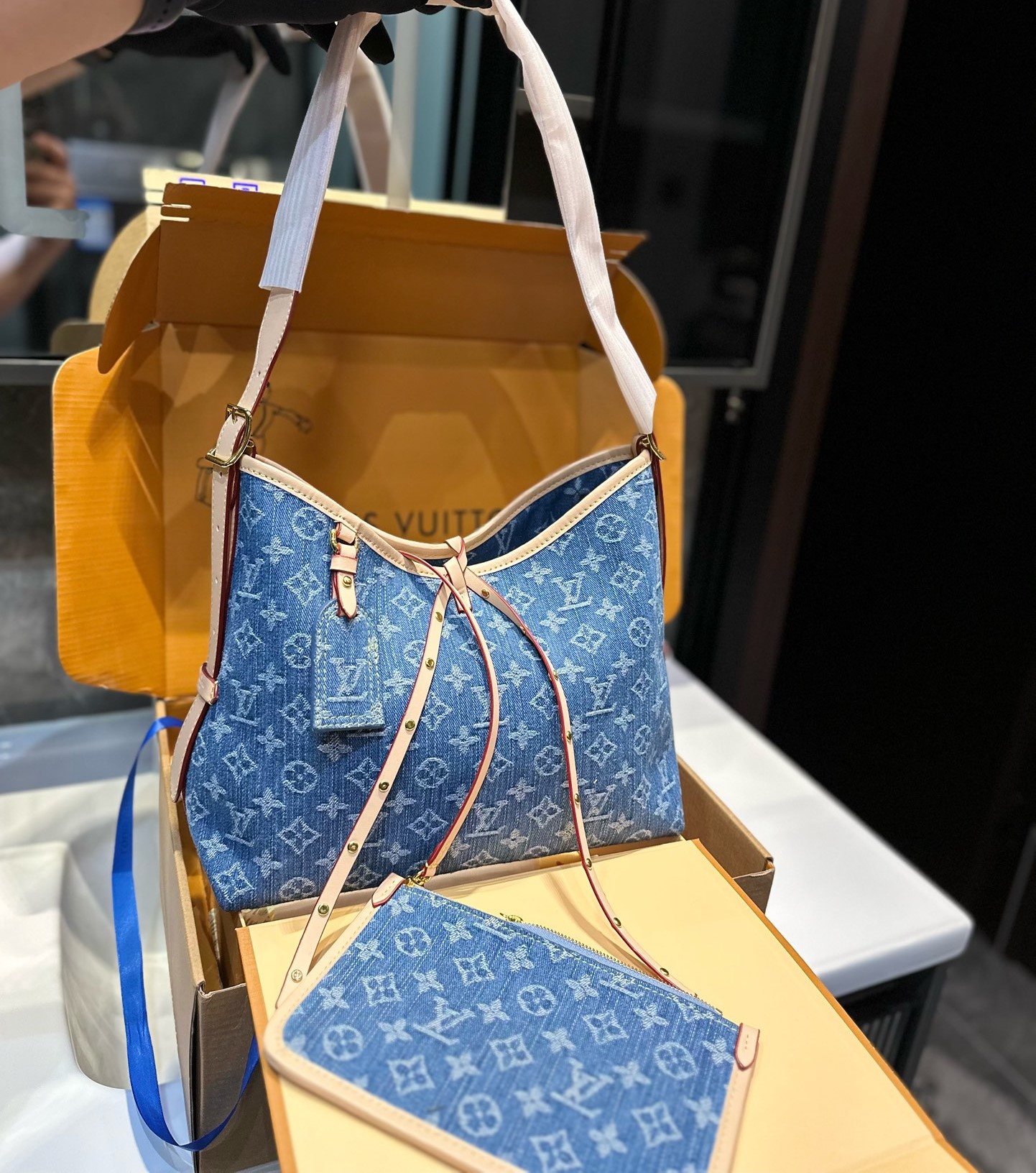 LV CARRYALL PM DENIM BLUE 28CM M46855