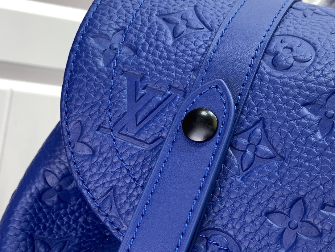 LV CHRISTOPHER PM BACKPACK BLUE 48CM M23189