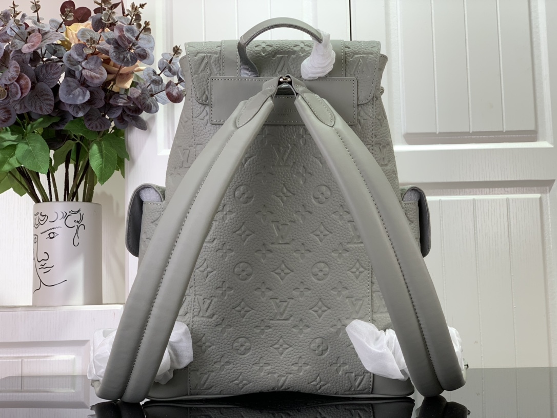 LV CHRISTOPHER PM BACKPACK KHAKI 48CM M23146