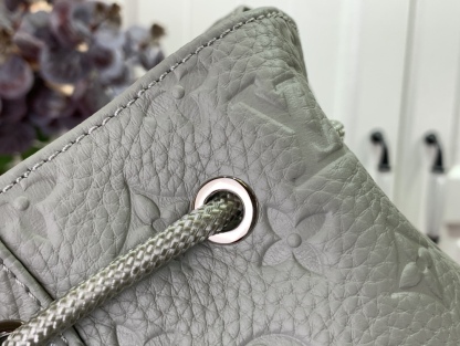 LV CHRISTOPHER PM BACKPACK KHAKI 48CM M23146