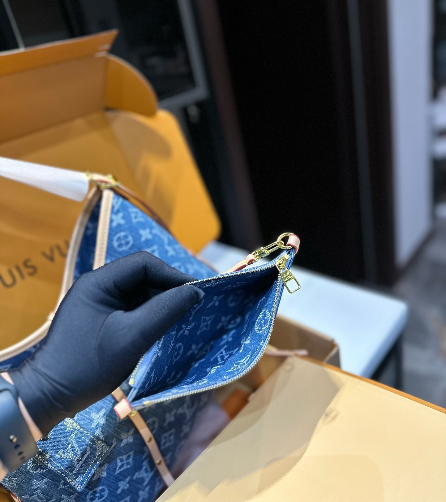 LV CARRYALL PM DENIM BLUE 28CM M46855