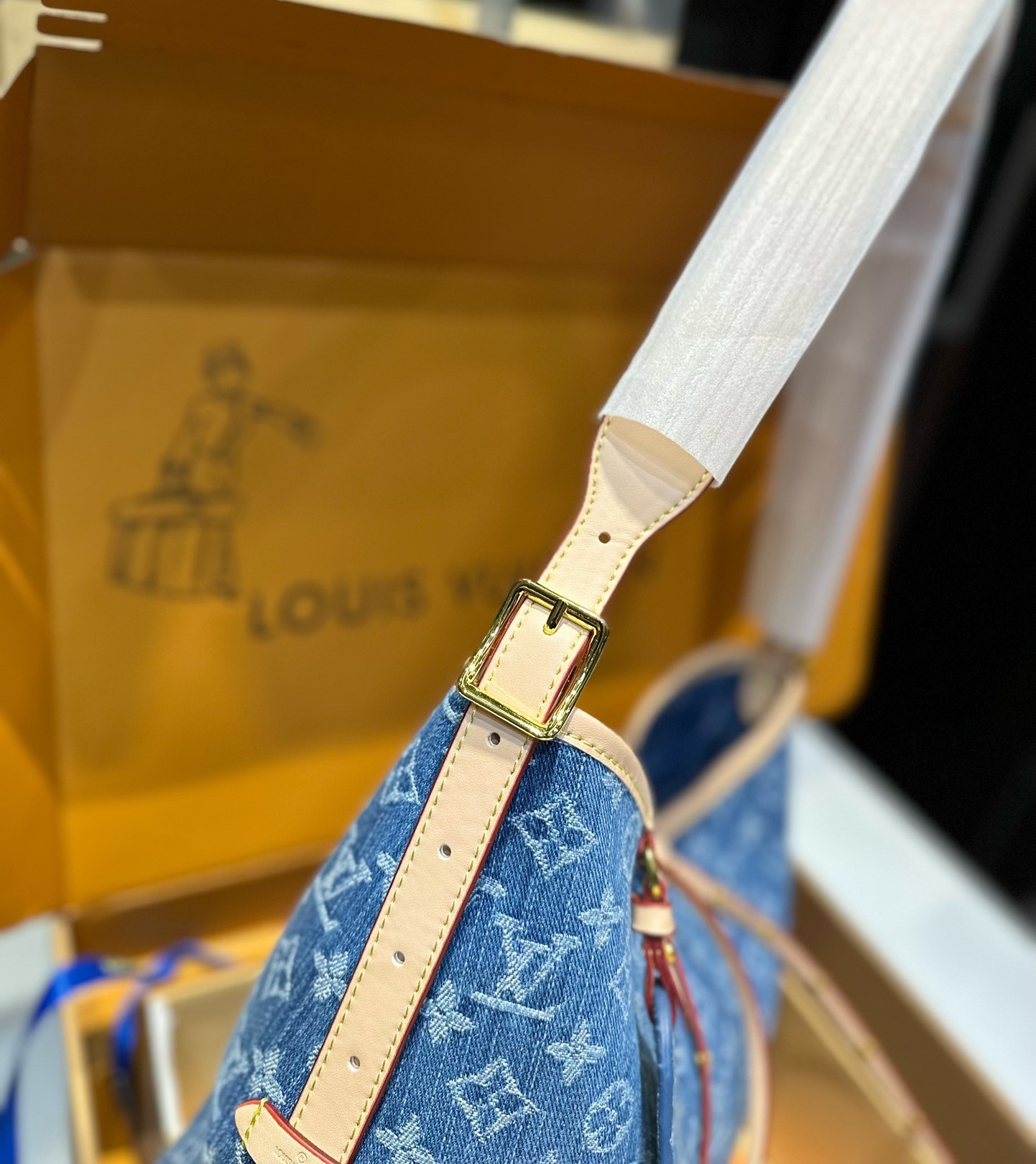 LV CARRYALL PM DENIM BLUE 28CM M46855