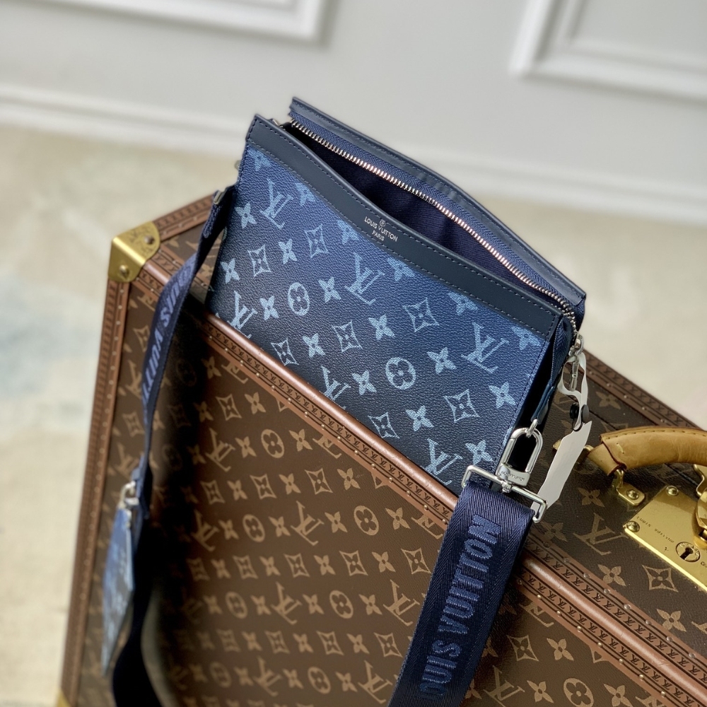 LV GASTON WEARABLE WALLET MONOGRAM GRADIENT NAVY BLUE 18CM M11544