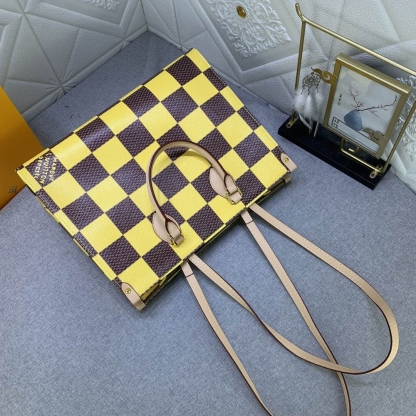 LV ON THE GO MM DAMIER YELLOW 34CM