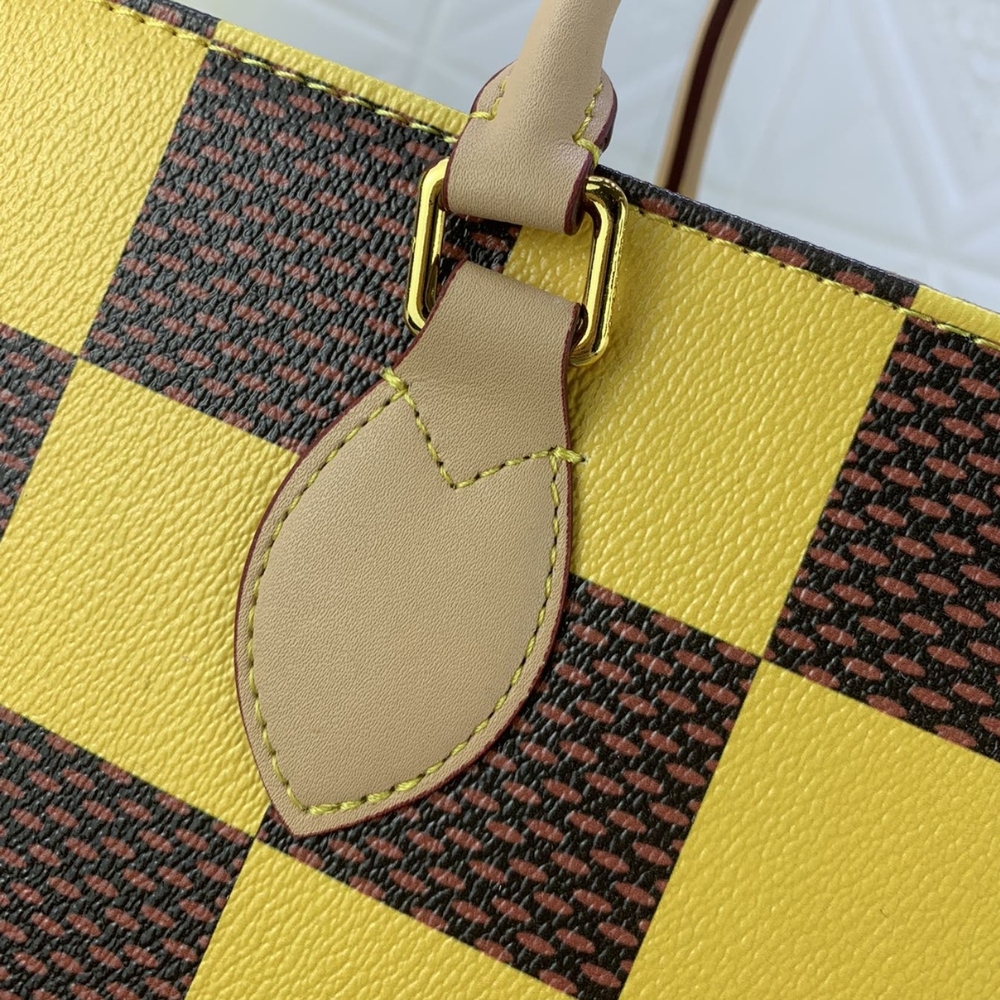 LV ON THE GO MM DAMIER YELLOW 34CM