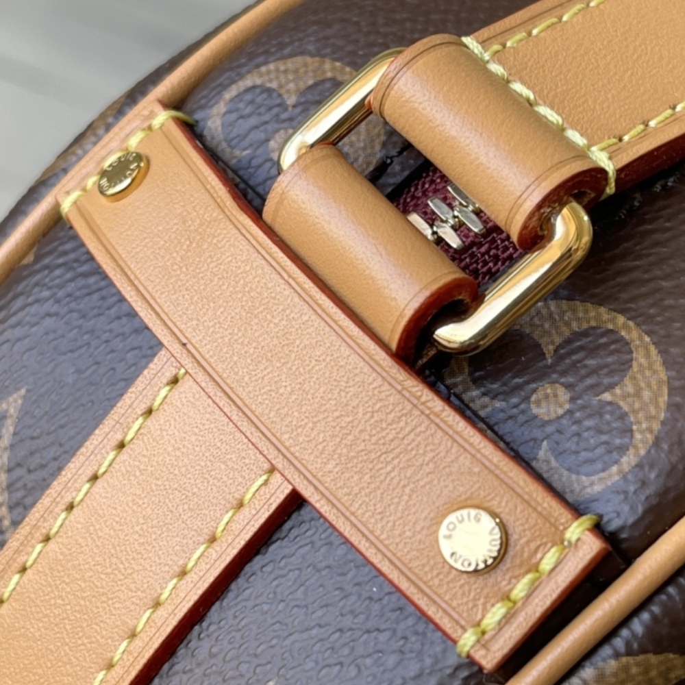 LV BOITE CHAPEAU SOUPLE PM MONOGRAM 17CM M45578