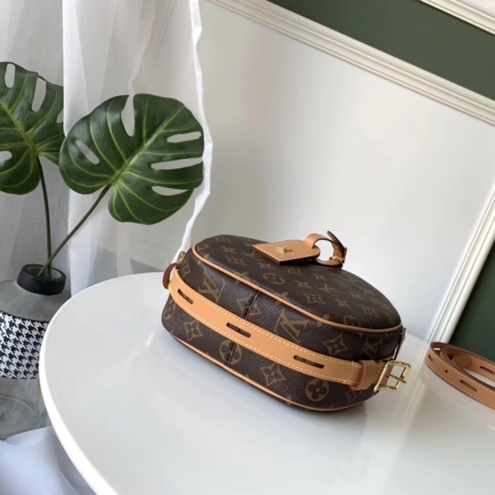 LV BOITE CHAPEAU SOUPLE MM MONOGRAM EXTERIOR 20CM M45647