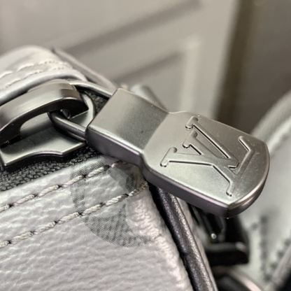 LV KEEPALL BANDOULIÈRE 25 MONOGRAM ECLIPSE REVERSE TURQUOISE 25CM M11645