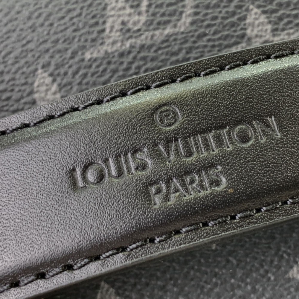 LV TOILETRY BAG MONOGRAM ECLIPSE CANVAS BLACK 24CM M11508