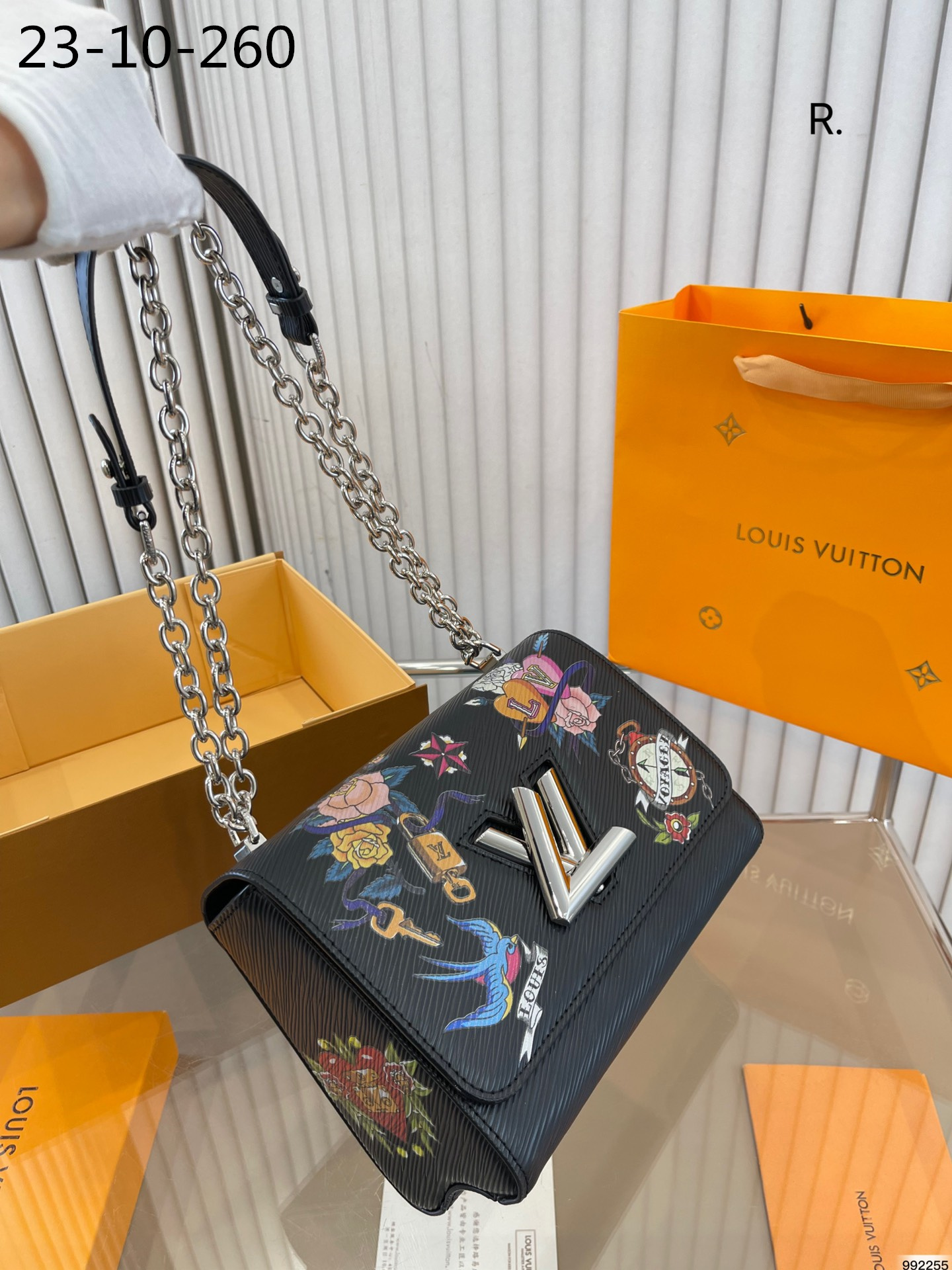 LV TWIST BAG BLACK 23CM