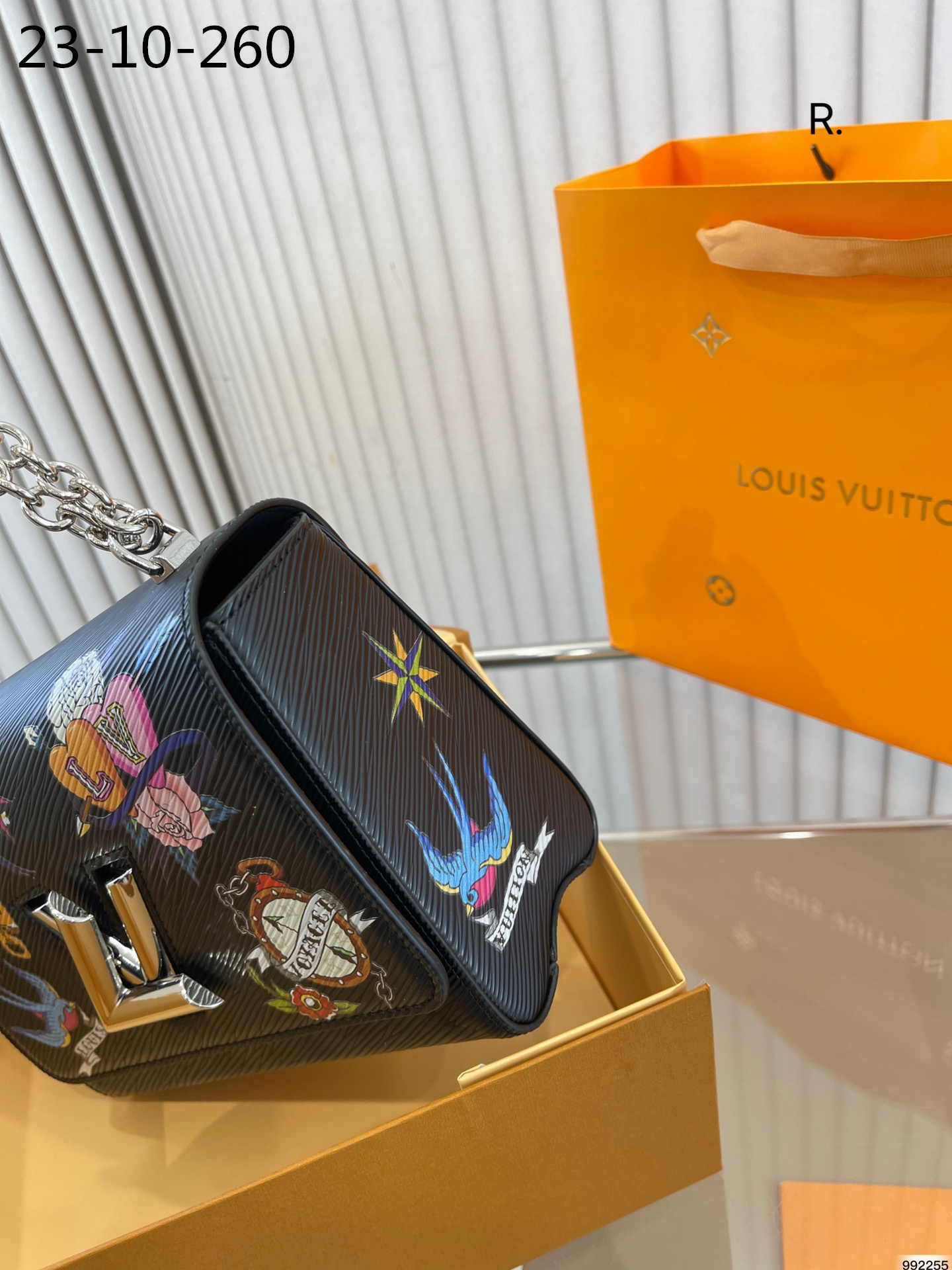 LV TWIST BAG BLACK 23CM