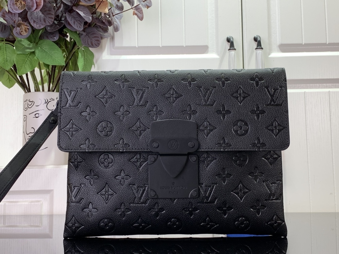 LV S LOCK A4 POUCH BLACK 28CM M80582