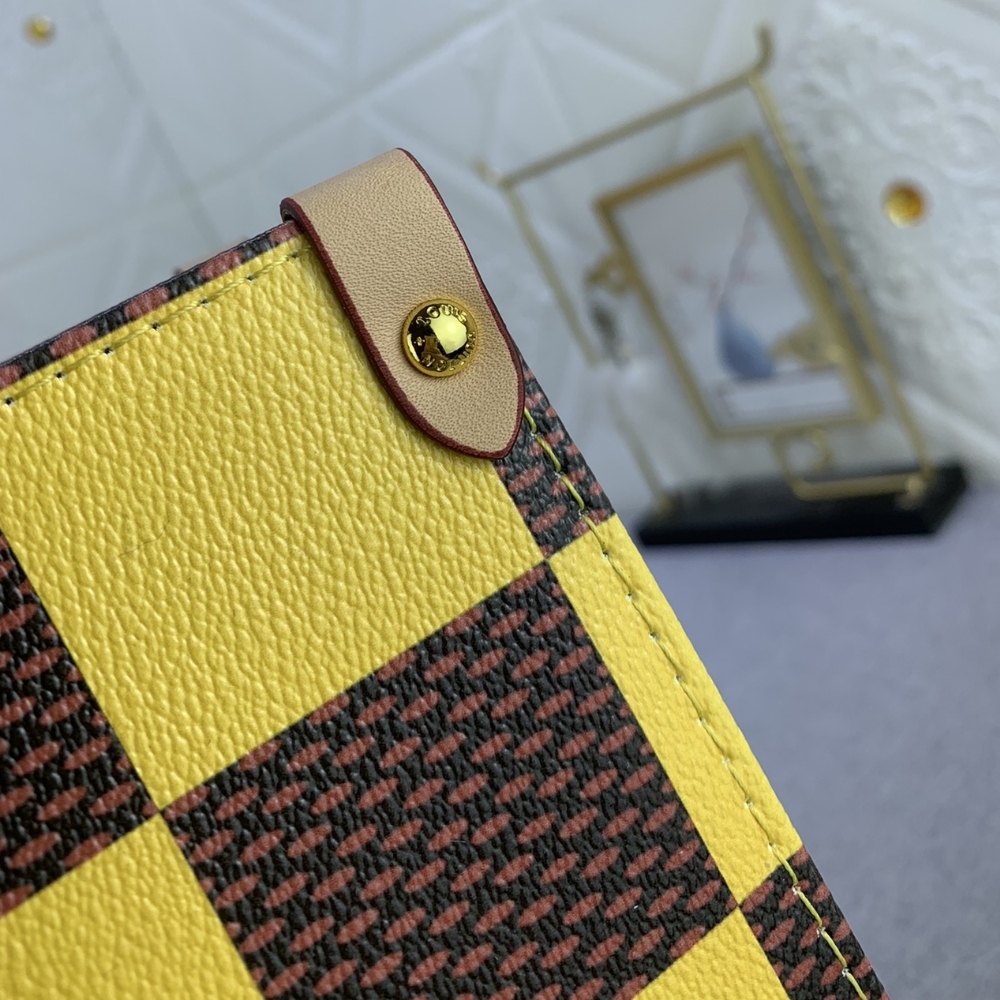 LV ON THE GO MM DAMIER YELLOW 34CM