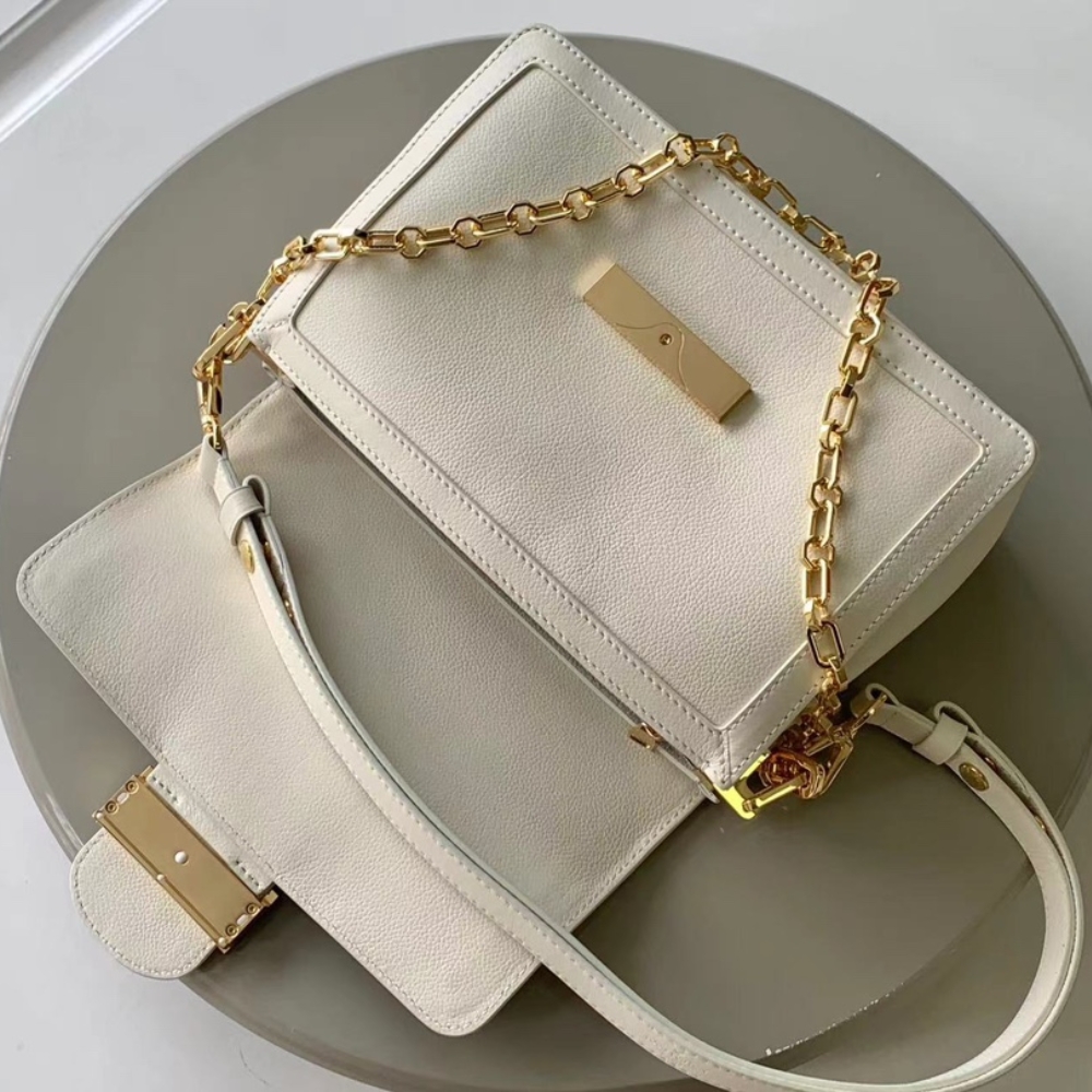 LV DAUPHINE SOFT MM CALFSKIN WHITE 24CM M25050