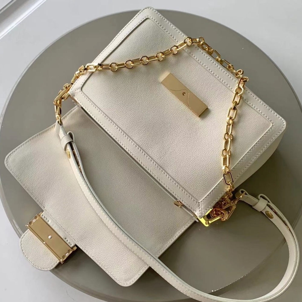 LV DAUPHINE SOFT MM CALFSKIN WHITE 24CM M25050
