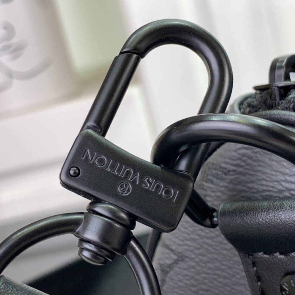 LV KEEPALL BANDOULIÈRE 25 MONOGRAM ECLIPSE REVERSE TURQUOISE 25CM M11645