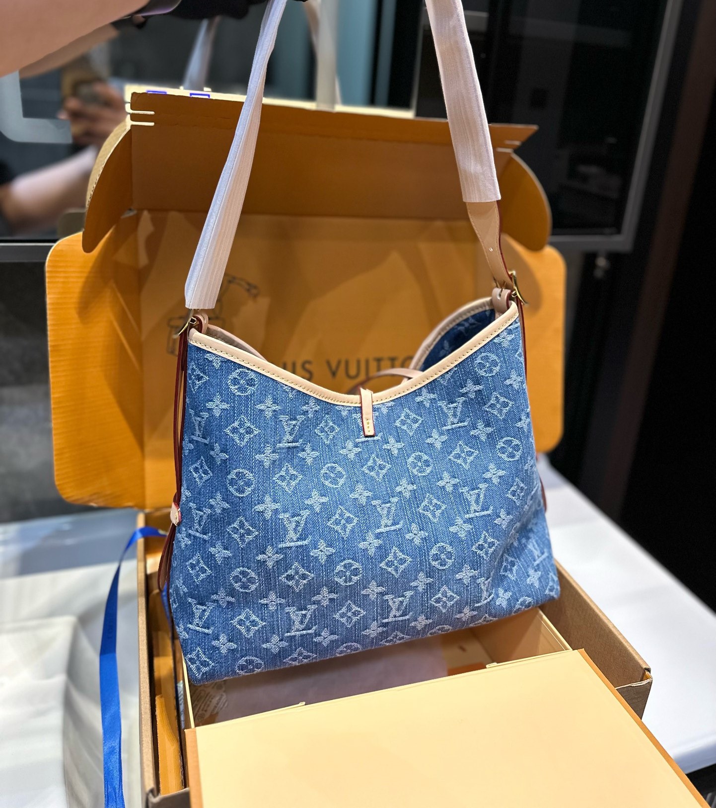 LV CARRYALL PM DENIM BLUE 28CM M46855
