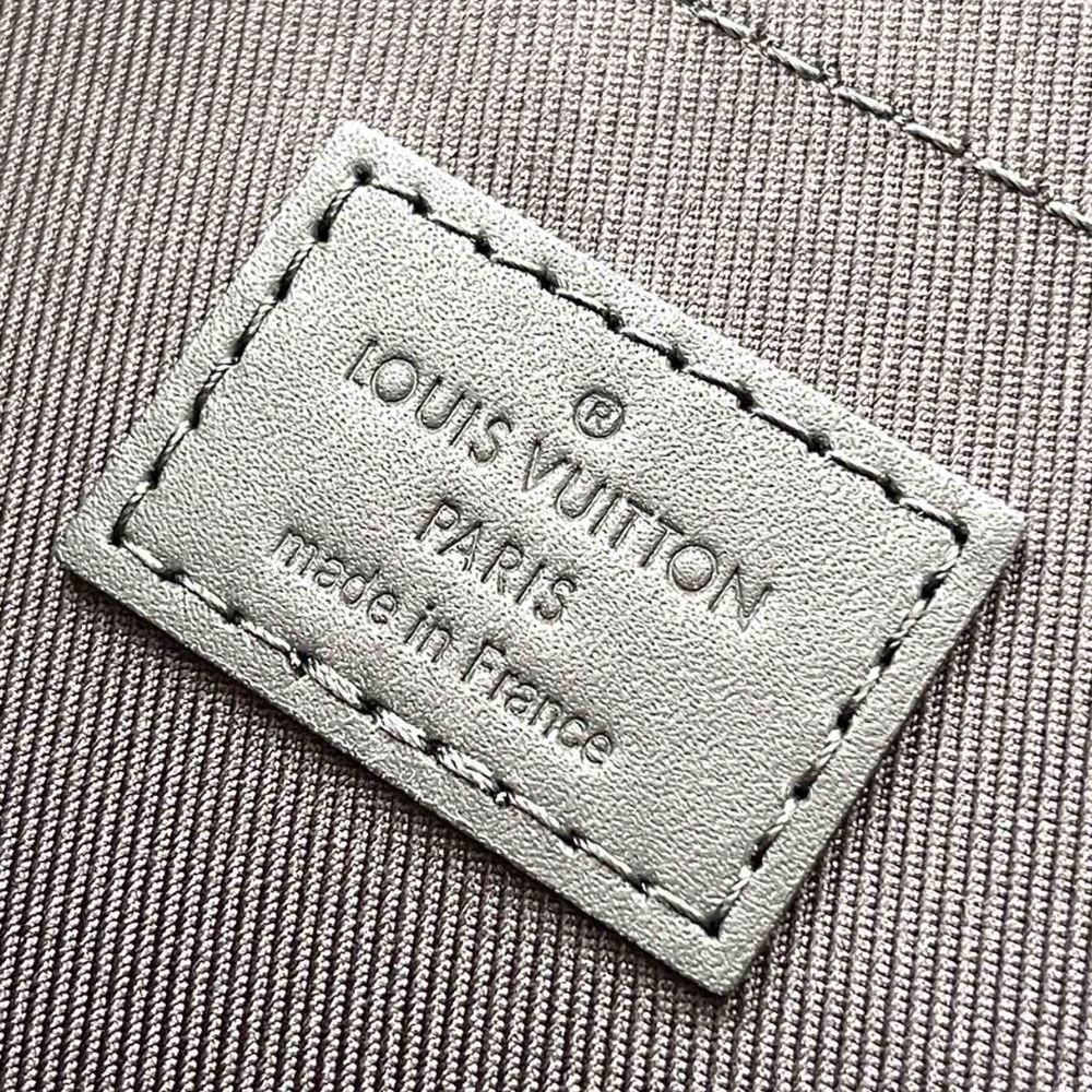 LV STEAMER PM TAURILLON MONOGRAM BLACK 25CM M24436