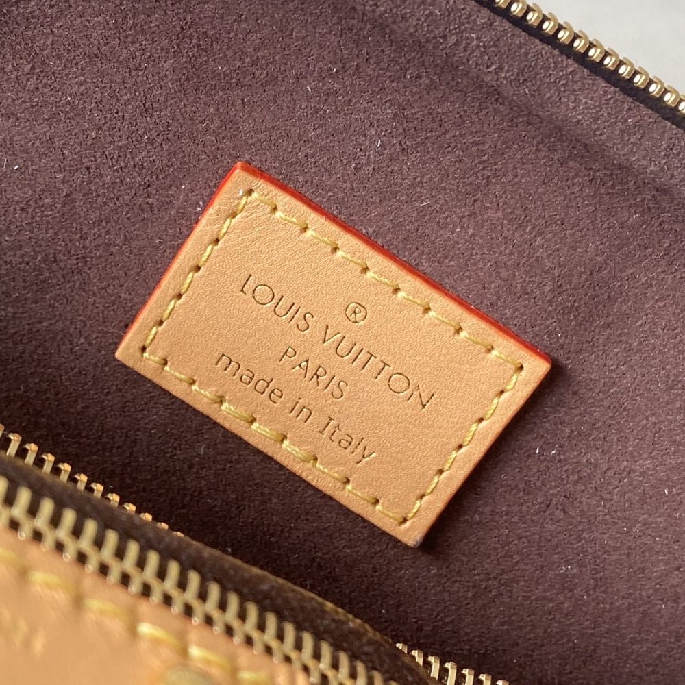 LV MINI BUMBAG BAG MONOGRAM CANVAS 17CM M82335