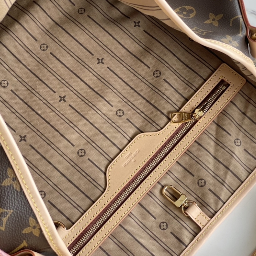 LV GRACEFUL PM MONOGRAM BEIGE 46CM M43701