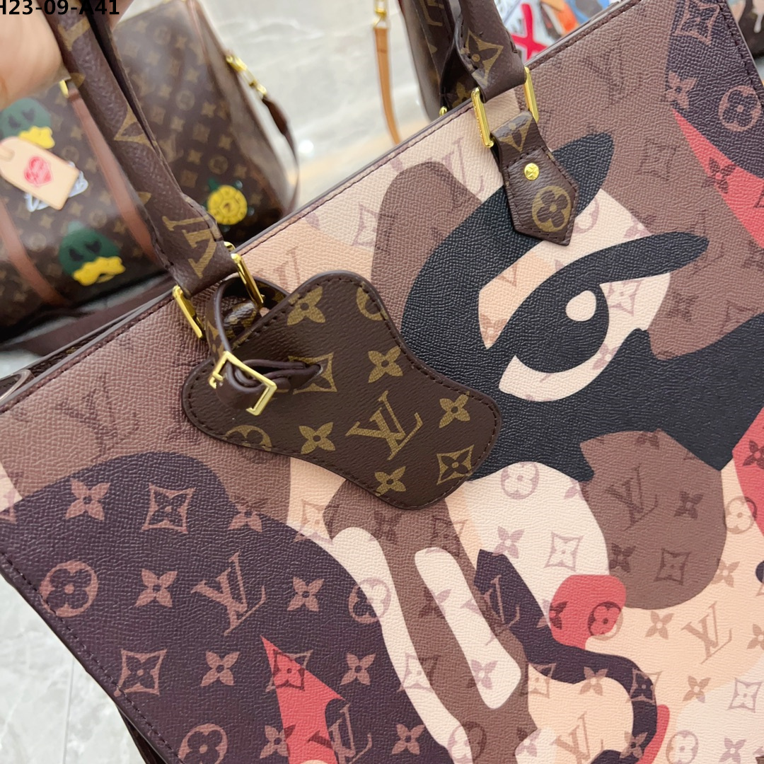 LV SAC PLAT NV BROWN 39CM M46679