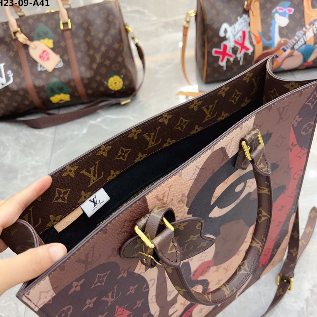 LV SAC PLAT NV BROWN 39CM M46679